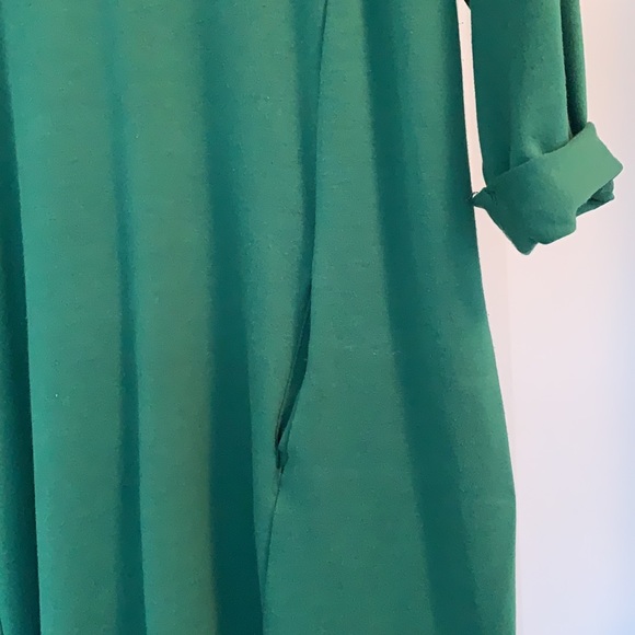 Green 3/4 sleeve pocket dress - Picture 4 of 5
